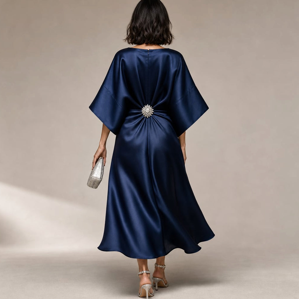Vestido midi de punto manga kimono con broche de cristal – Labetina