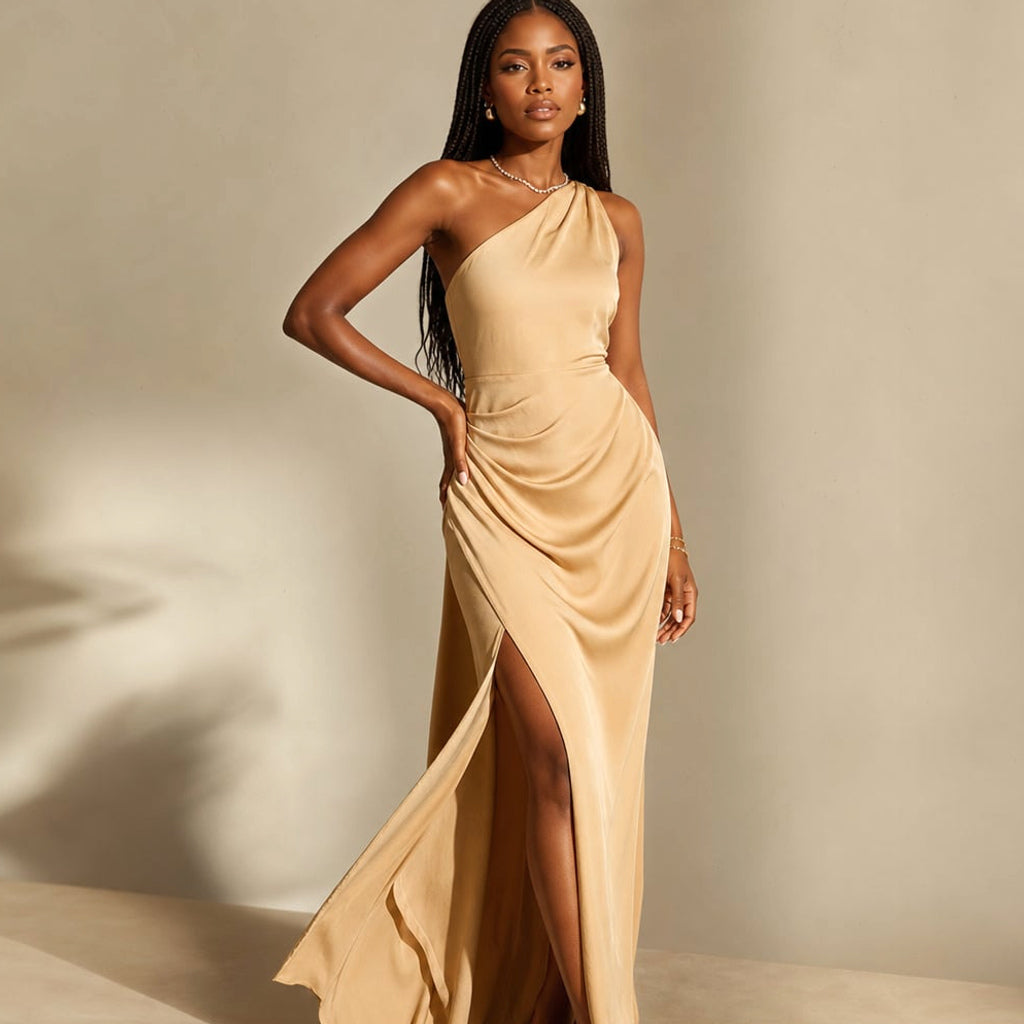 Vestido maxi asimétrico con abertura café claro – Labetina