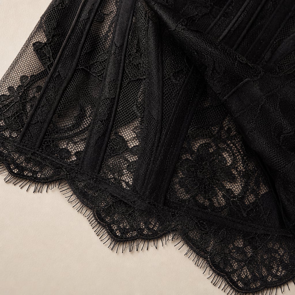 Mini Vestido de Encaje con Corsé Integrado – Labetina