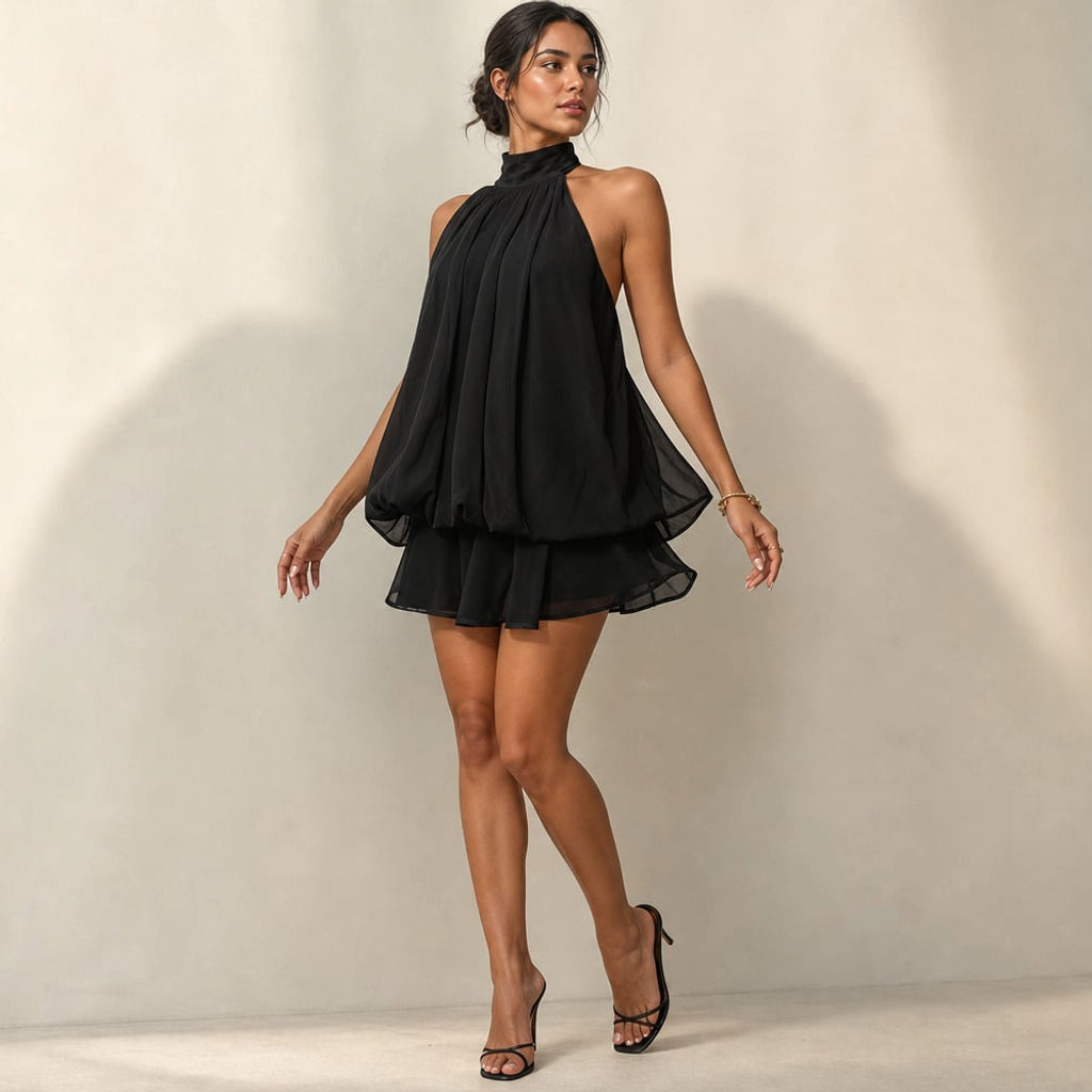 Vestido mini de gasa con holanes halter espalda abierta en Black – Labetina