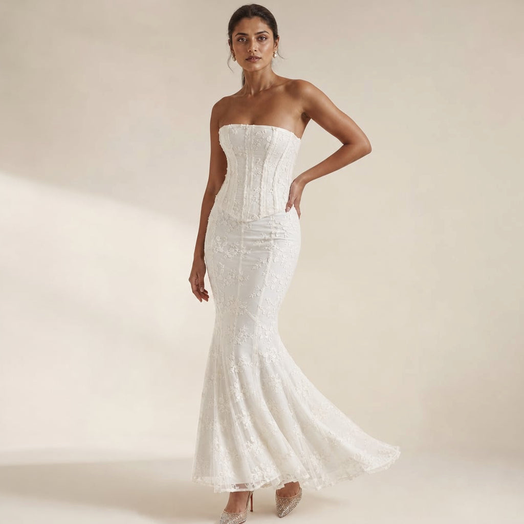 Vestido maxi sirena sin tirantes de encaje y corsé blanco – Labetina